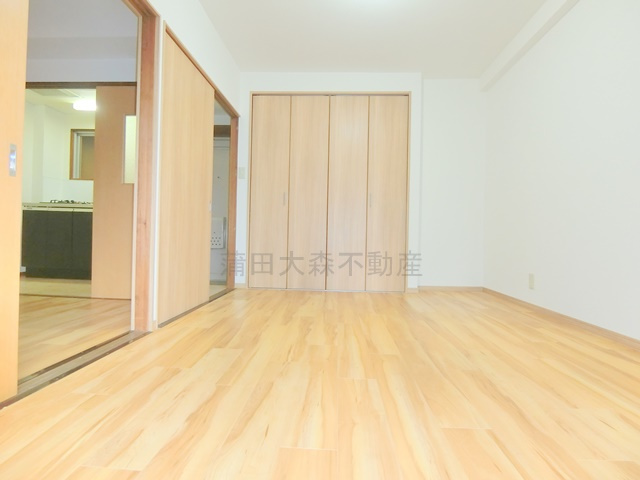 コーポ大田の居間・リビング|洋室6.5帖