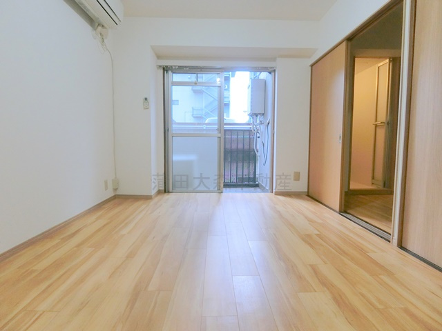 コーポ大田の居間・リビング|洋室6.5帖