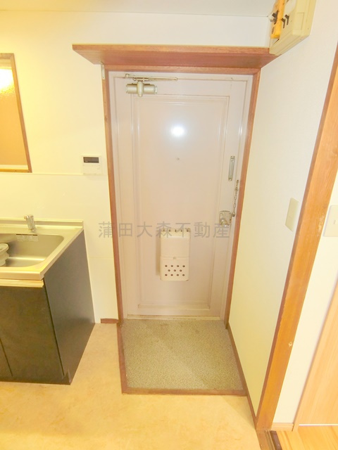 コーポ大田の玄関