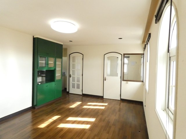 愛国西3-8-1の居間・リビング