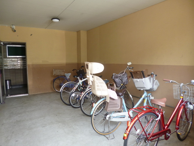 花由館のその他共用部分|駐輪場