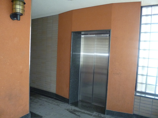 花由館のその他共用部分|エレベーターホール