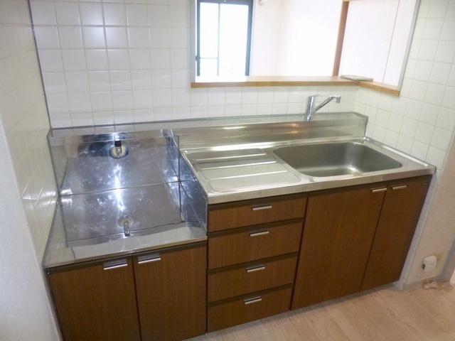 花由館のキッチン|カウンターキッチン。