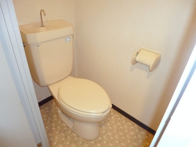 花由館のトイレ|落ち着ける洋式トイレ。