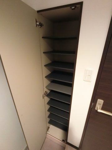 May Azurl  登戸の収納