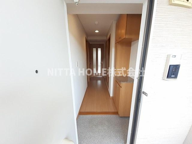 アンジュの玄関|玄関にはシューズボックスを完備◆