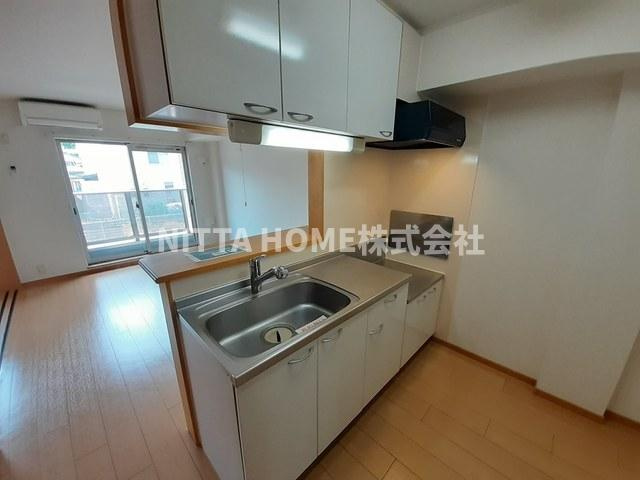 アンジュのキッチン|リビングを見渡せるカウンターキッチン♪