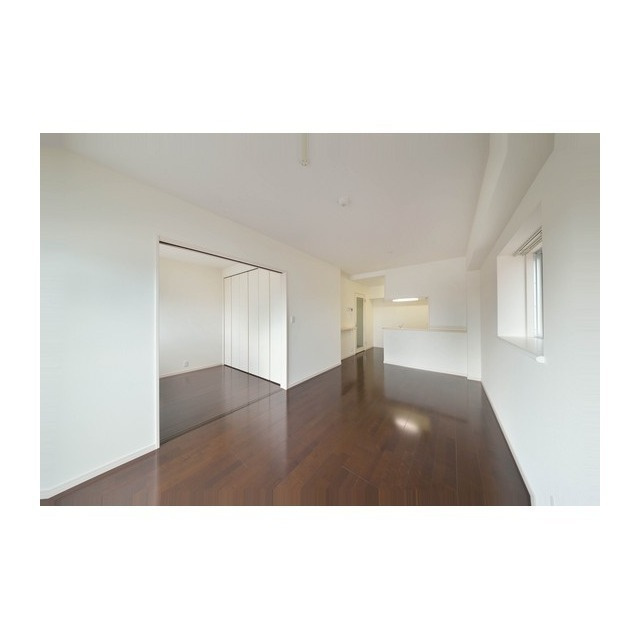 熊本市中央区八王寺町の賃貸マンションの居間・リビング