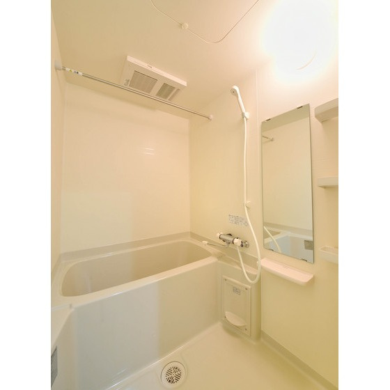 熊本市中央区八王寺町の賃貸マンションの浴室