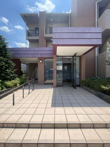 ルネスカトレアコートの外観