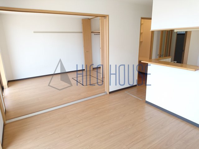 ルネスカトレアコートの居間・リビング