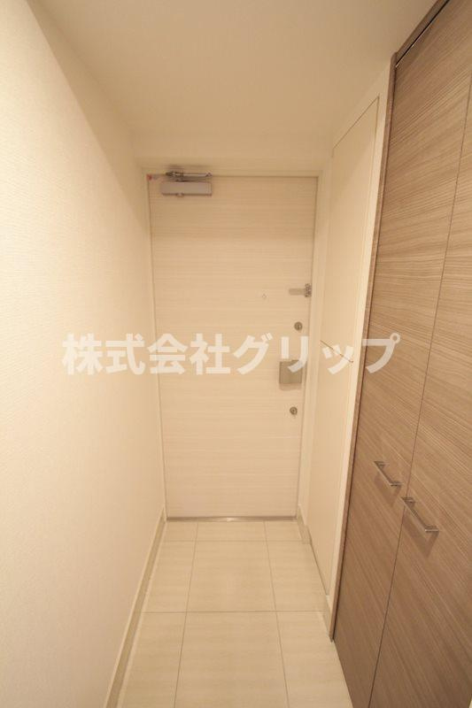 グランリーヴェル横濱南ADELEの玄関