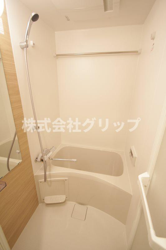 グランリーヴェル横濱南ADELEの浴室