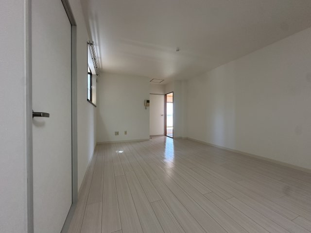 MKルミエールの居間・リビング