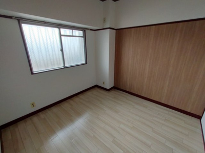  | エステマール弥刀