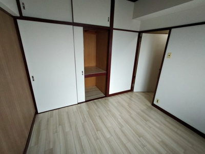  | エステマール弥刀