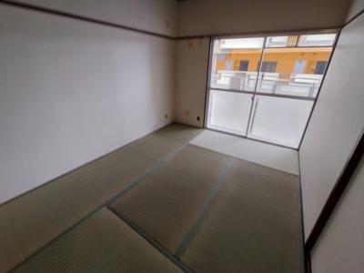  | エステマール弥刀