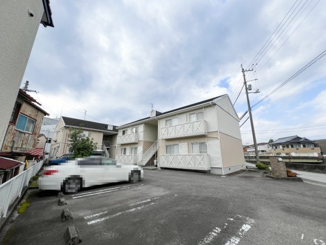 東代ハイツ A棟