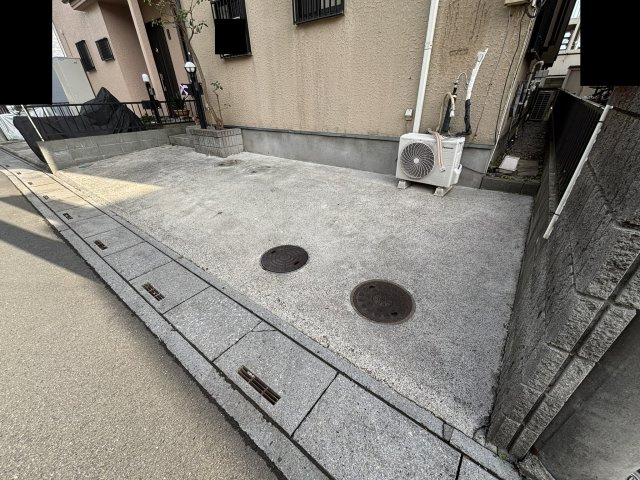 【駐車場】
