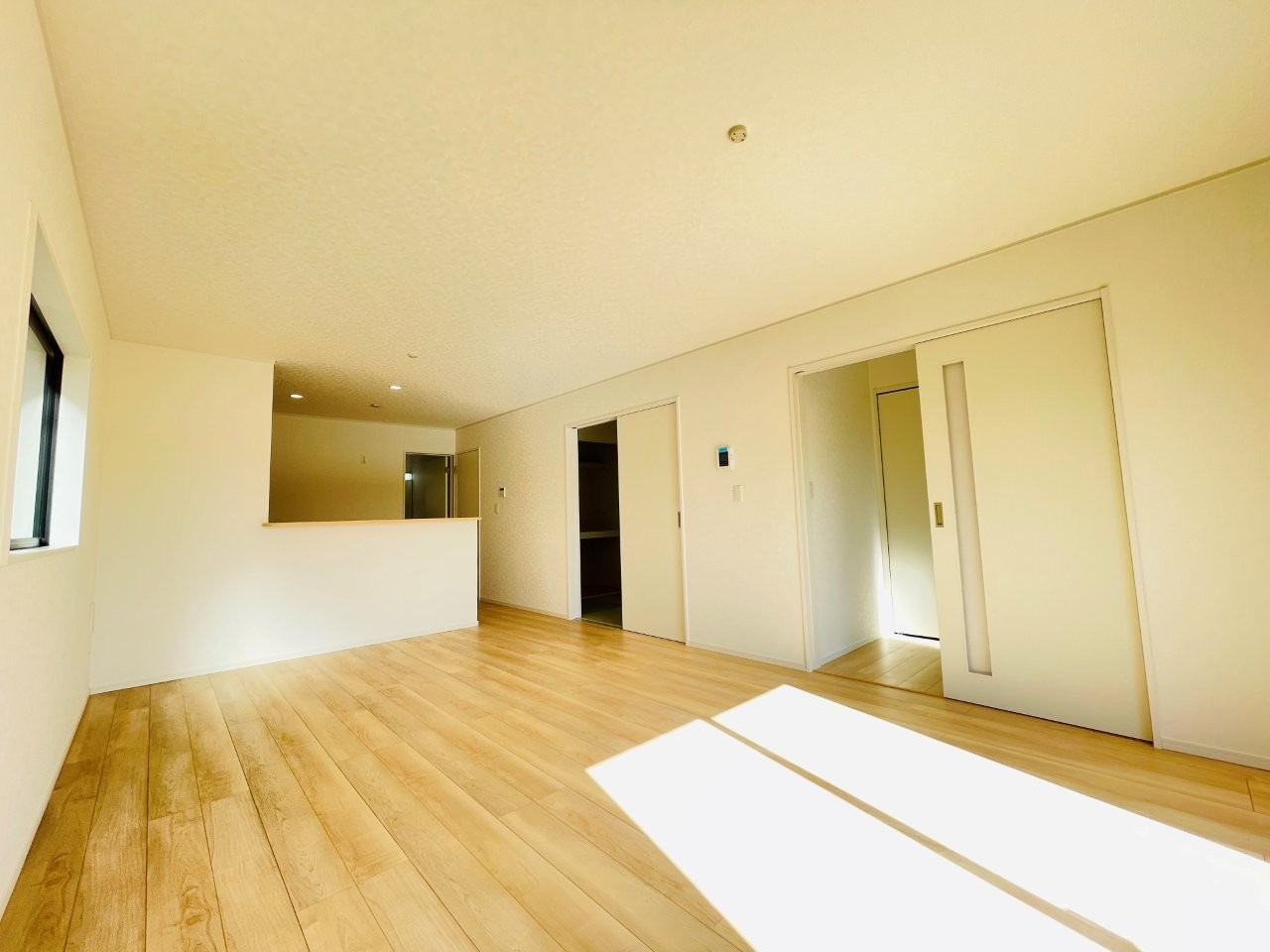 豊田市野見山町第5　新築分譲住宅　全2棟　2号棟の居間・リビング|家族団らんできるくつろぎのリビングルーム。