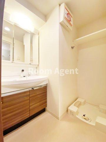 プレサンス桜通ザ・タイムズの洗面所