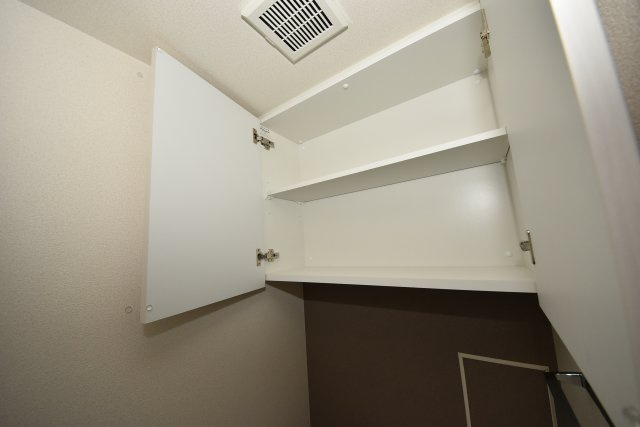 プレサンス心斎橋ニスト