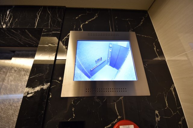 プレサンス心斎橋ニスト