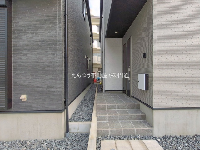 長喜町2期の玄関