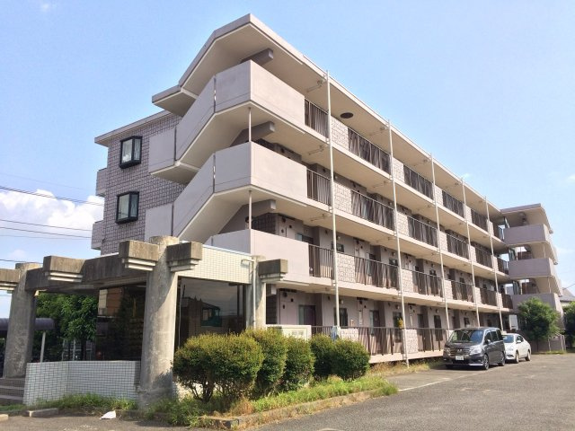 ドミールピアの外観