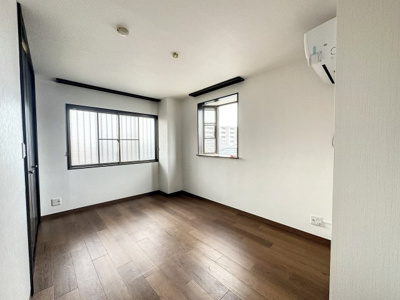 【洋室】 | ポーラスターアキモト