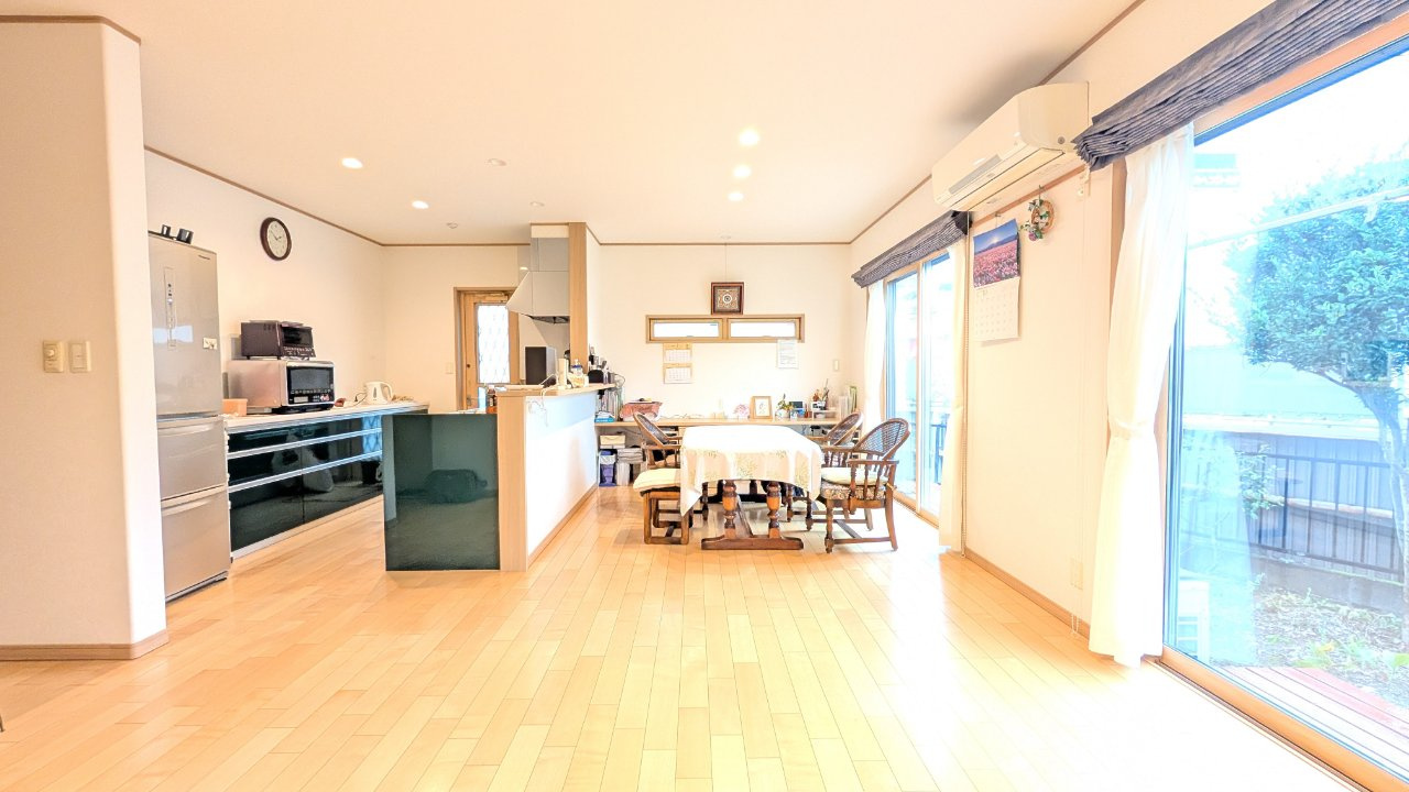 【居間・リビング】の画像