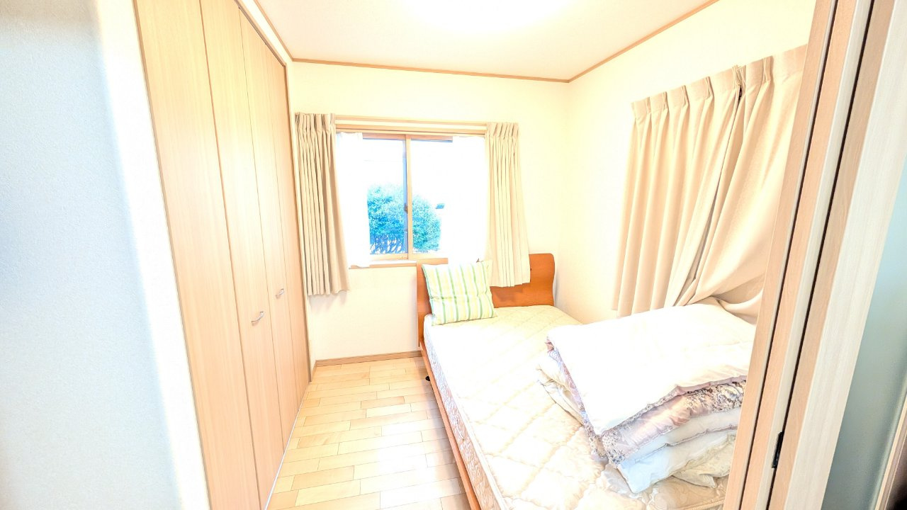 【寝室】の画像