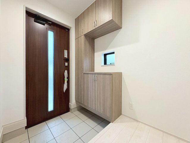 ハートフルタウン　江南市宮後町２期　全１区画分譲の玄関|玄関ドアの鍵はディンプルキーと内側はサムターンキーになっており防犯性の高い仕様になっています。