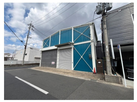 久世築山町貸工場の外観