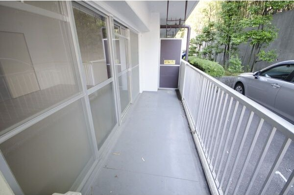 ピボットマンション八幡のバルコニー