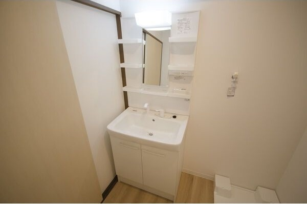 ピボットマンション八幡の洗面所