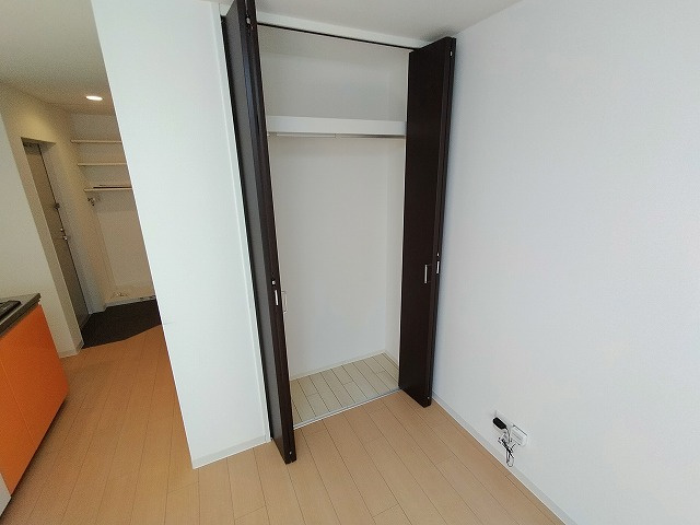 神戸市須磨区須磨浦通６丁目のハイツの収納|クローゼット