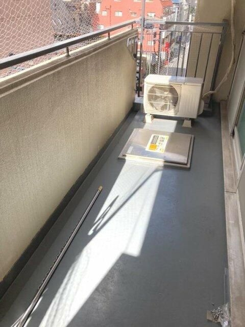 両国サンハイツのバルコニー