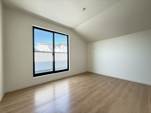 垂水区歌敷山3丁目新築戸建の洋室