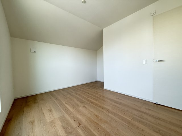 垂水区歌敷山3丁目新築戸建の洋室