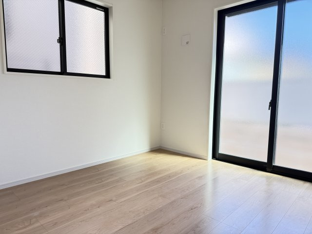 垂水区歌敷山3丁目新築戸建の洋室