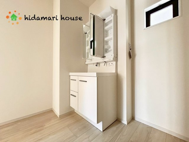 伊奈町小室22期　新築戸建　TERRACE01の脱衣所