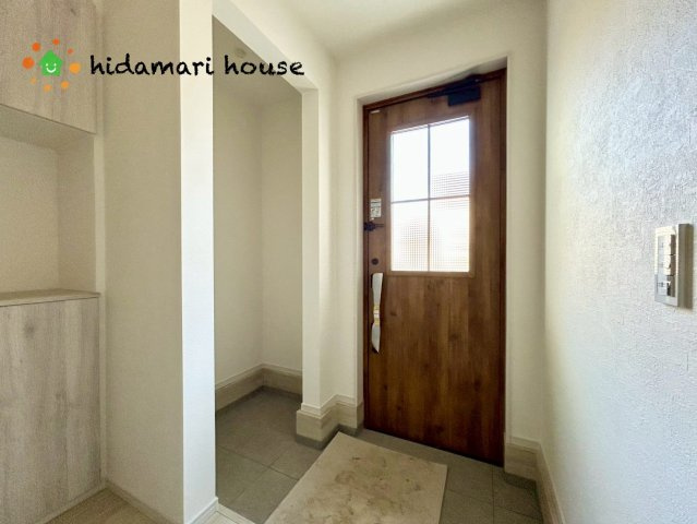 伊奈町小室22期　新築戸建　TERRACE01の玄関