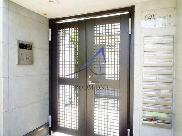 アクス上北沢アパートメンツのエントランス|エントランスです。