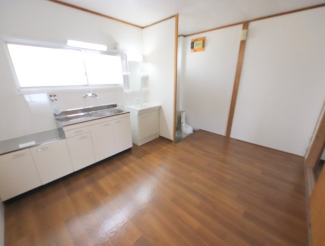 橋本マンションの居間・リビング