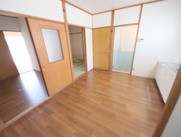 橋本マンションの居間・リビング