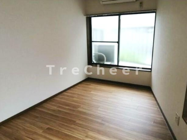 福山アパートの居間・リビング