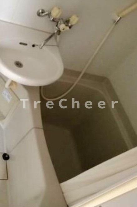 福山アパートの浴室