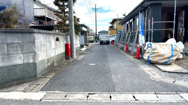 リーブルガーデン　大垣市中野町1丁目　全2区画分譲の前面道路含む現地写真|「現地（2026年2月3日）撮影」　
■前面道路　
■ヤマダ不動産　株式会社リライフ