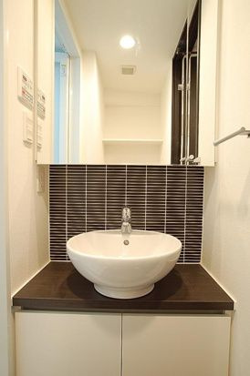 グランドコンシェルジュ錦糸町アジールコートの独立洗面台